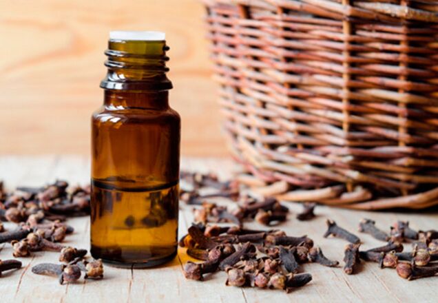 Aromatherapy guides favor clove bud oil